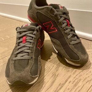 Gray & pink New Balance 442 sneakers, size 8.